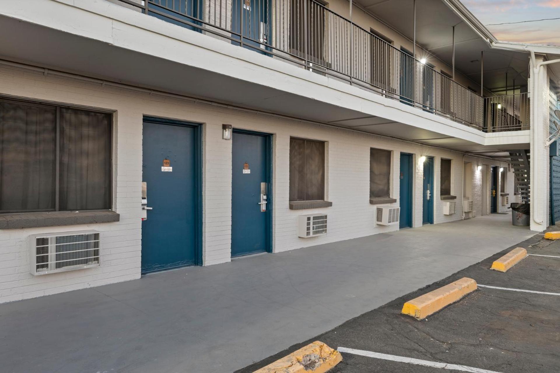 Travel Inn Phoenix Exteriér fotografie